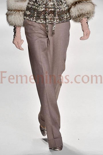 Pantalones con estilo y lujo elegancia y glamour